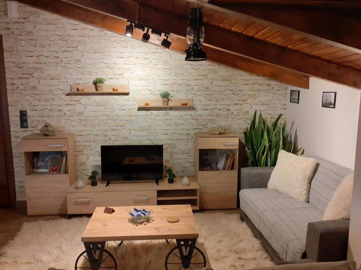 Apartament The View Attic Janina Zewnętrze zdjęcie